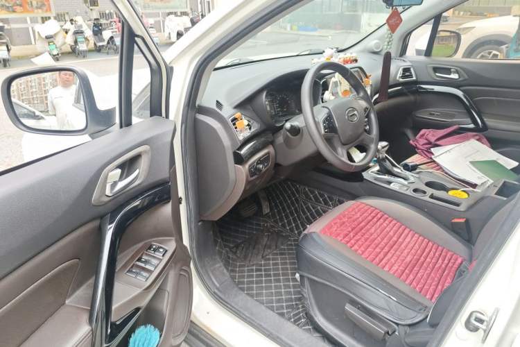 Used GAC Trumpchi GS4 2016 235T G-DCT Elite Edition Driver Seat