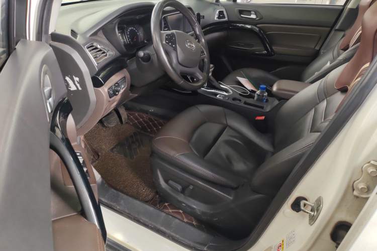 Used GAC Trumpchi GS4 2016 235T G-DCT Luxury Edition Driver Seat