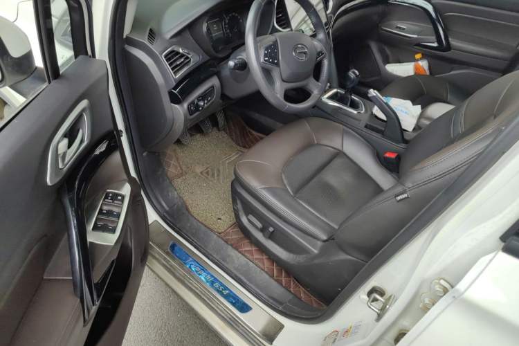 Used GAC Trumpchi GS4 2016 235T Manual Luxury Edition Driver Seat