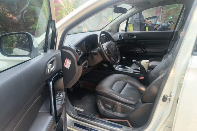 Used GAC Trumpchi GS4 2016 235T Manual Luxury Edition Driver Seat