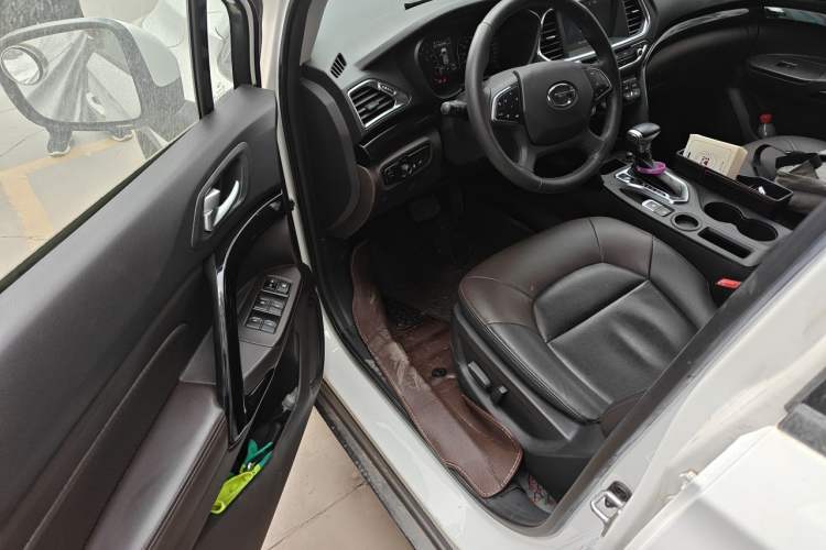 Used GAC Trumpchi GS4 2016 235T G-DCT Luxury Edition Driver Seat