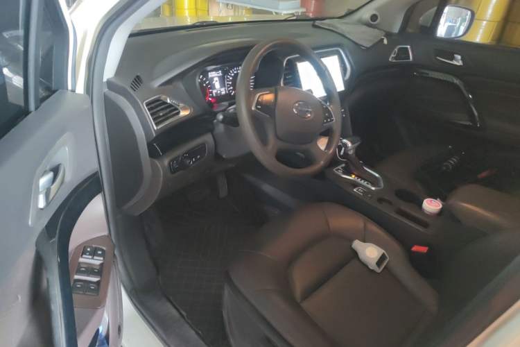 Used GAC Trumpchi GS4 2016 235T G-DCT Elite Edition Driver Seat