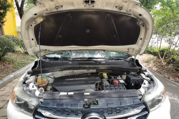 Used GAC Trumpchi GS4 2016 235T G-DCT Elite Edition Engine Bay