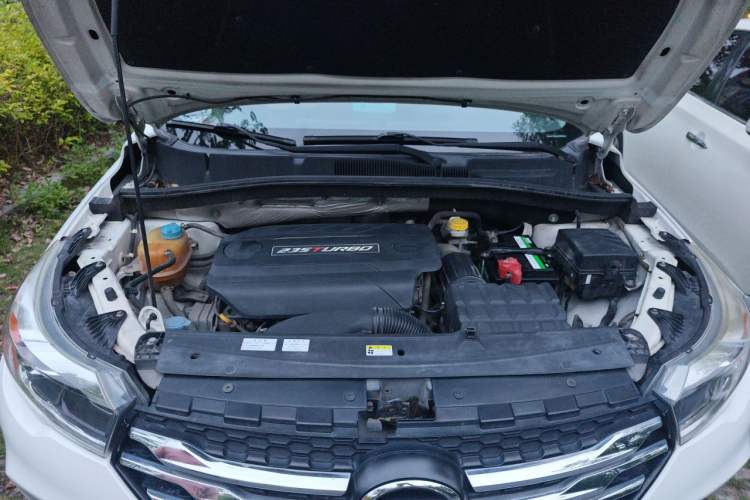 Used GAC Trumpchi GS4 2016 235T G-DCT Luxury Edition Engine Bay