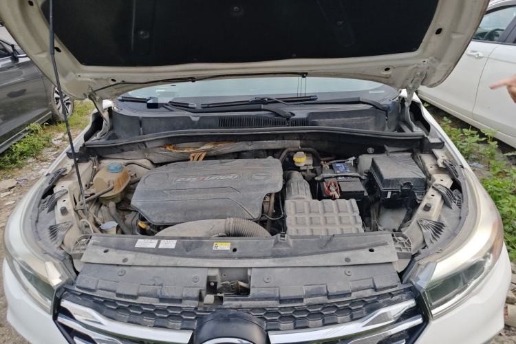 Used GAC Trumpchi GS4 2016 235T Manual Luxury Edition Engine Bay