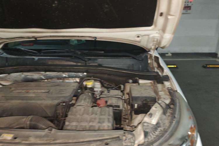 Used GAC Trumpchi GS4 2016 235T G-DCT Luxury Edition Engine Bay Left