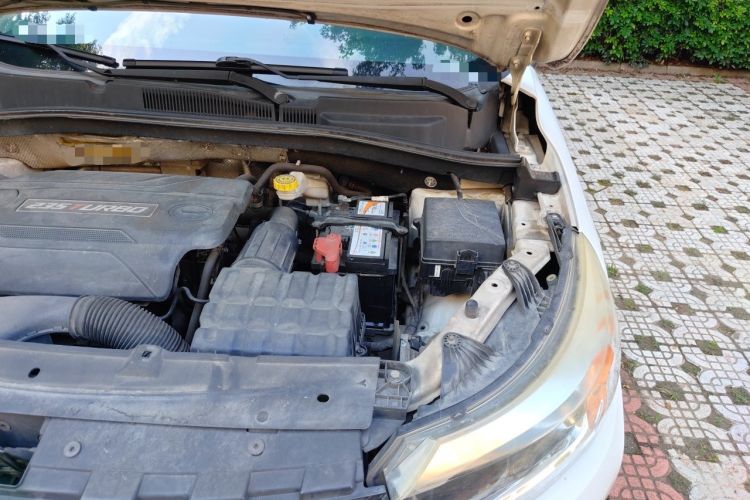 Used GAC Trumpchi GS4 2016 235T G-DCT Luxury Edition Engine Bay Left