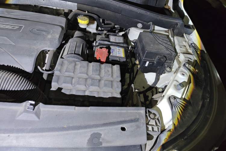 Used GAC Trumpchi GS4 2016 235T Manual Luxury Edition Engine Bay Left