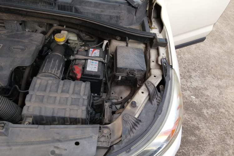 Used GAC Trumpchi GS4 2016 235T G-DCT Luxury Edition Engine Bay Left