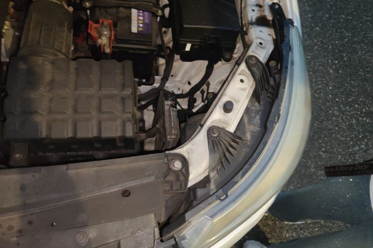 Used GAC Trumpchi GS4 2016 235T G-DCT Luxury Edition Engine Bay Left
