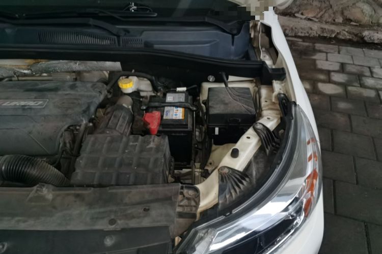 Used GAC Trumpchi GS4 2016 235T G-DCT Luxury Edition Engine Bay Left