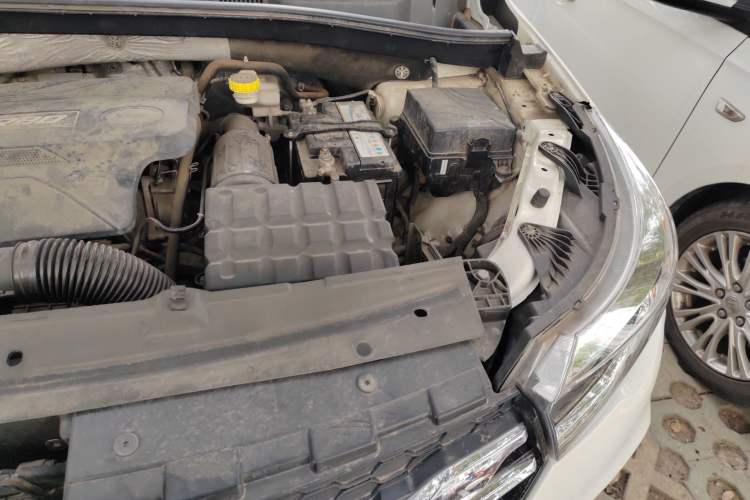 Used GAC Trumpchi GS4 2016 235T G-DCT Luxury Edition Engine Bay Left