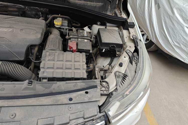 Used GAC Trumpchi GS4 2016 235T G-DCT Luxury Edition Engine Bay Left