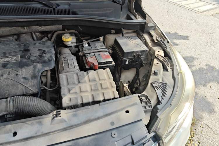 Used GAC Trumpchi GS4 2016 235T Manual Luxury Edition Engine Bay Left