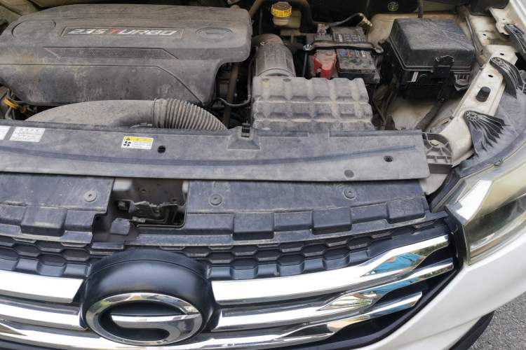 Used GAC Trumpchi GS4 2016 235T G-DCT Luxury Edition Engine Bay Left