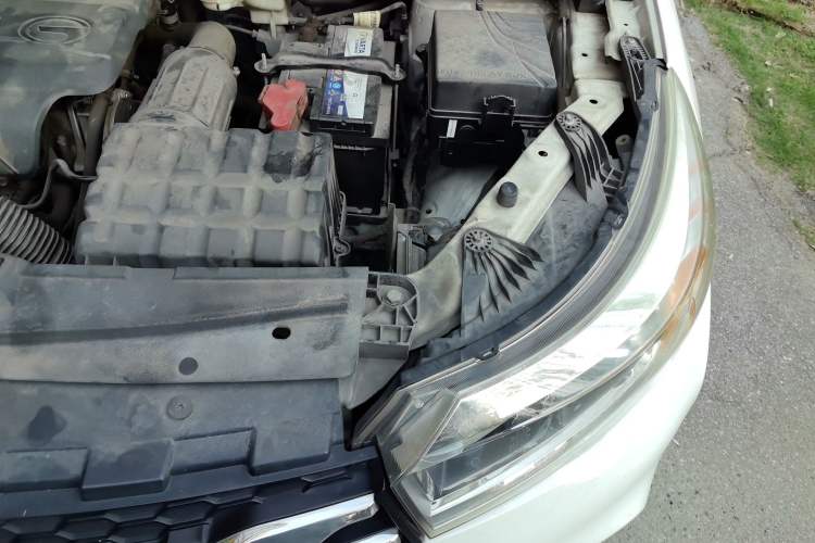 Used GAC Trumpchi GS4 2016 235T Manual Luxury Edition Engine Bay Left
