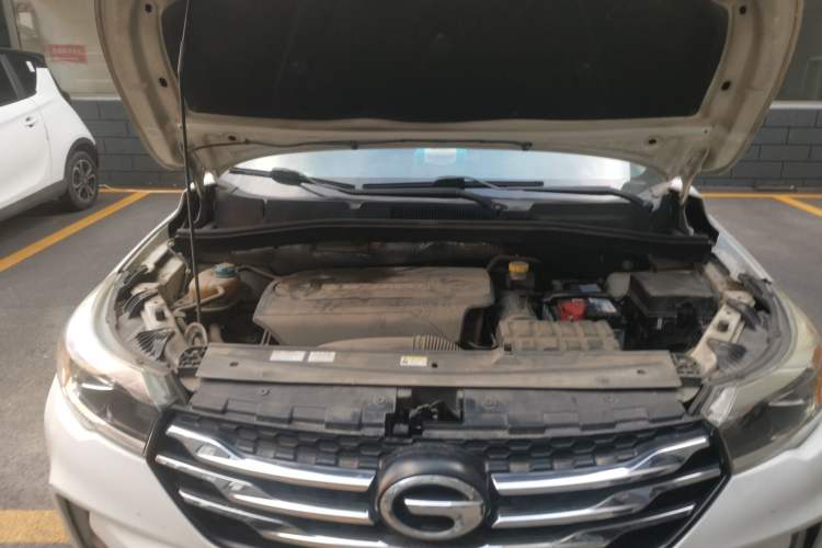 Used GAC Trumpchi GS4 2016 235T G-DCT Luxury Edition Engine Bay
