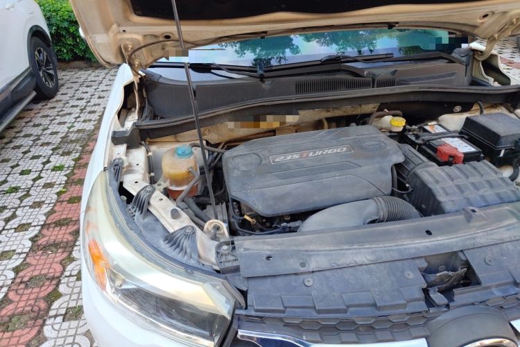 Used GAC Trumpchi GS4 2016 235T G-DCT Luxury Edition Engine Bay Right