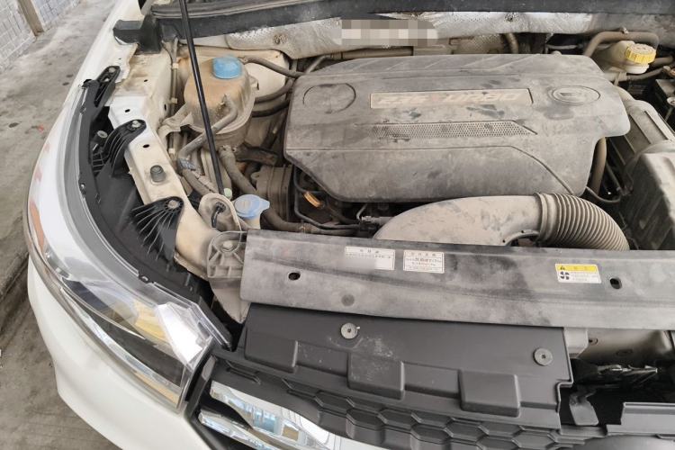 Used GAC Trumpchi GS4 2016 235T Manual Comfort Edition Engine Bay Right