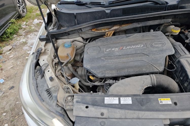 Used GAC Trumpchi GS4 2016 235T Manual Luxury Edition Engine Bay Right