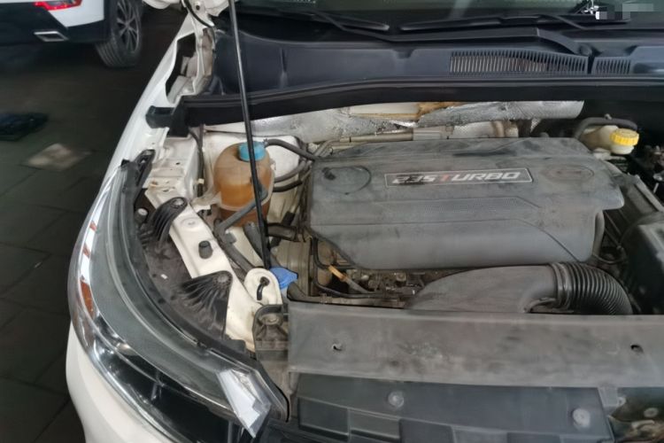 Used GAC Trumpchi GS4 2016 235T G-DCT Luxury Edition Engine Bay Right