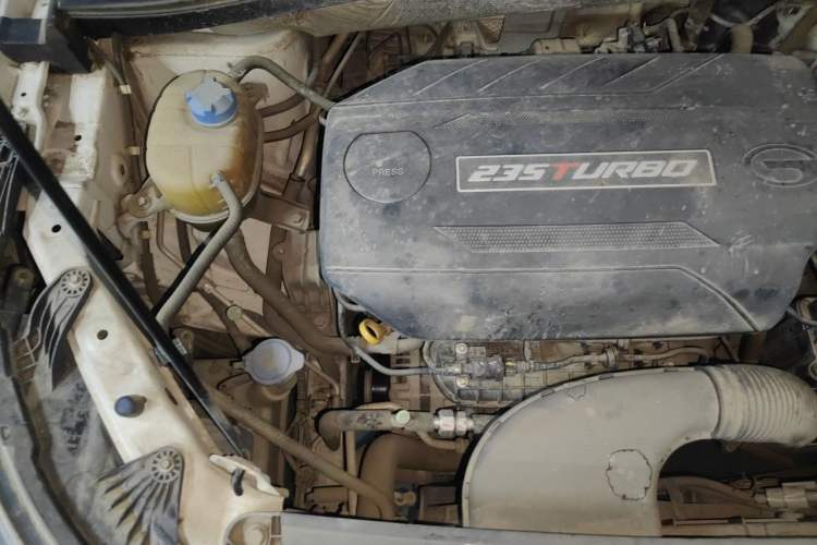 Used GAC Trumpchi GS4 2016 235T Manual Luxury Edition Engine Bay Right