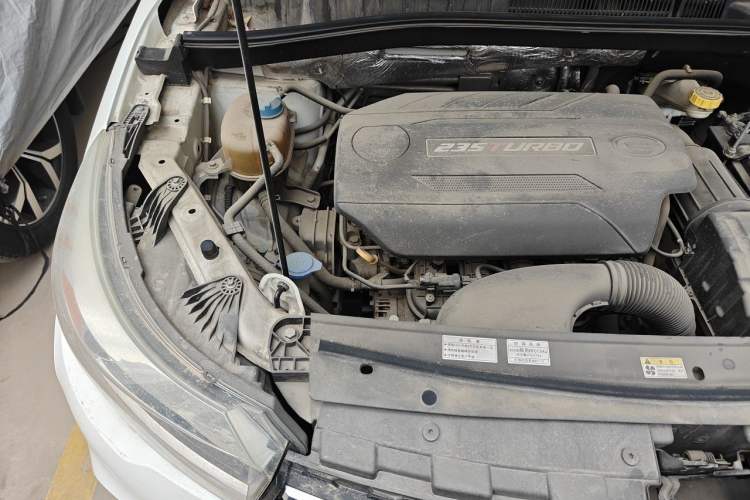 Used GAC Trumpchi GS4 2016 235T G-DCT Luxury Edition Engine Bay Right