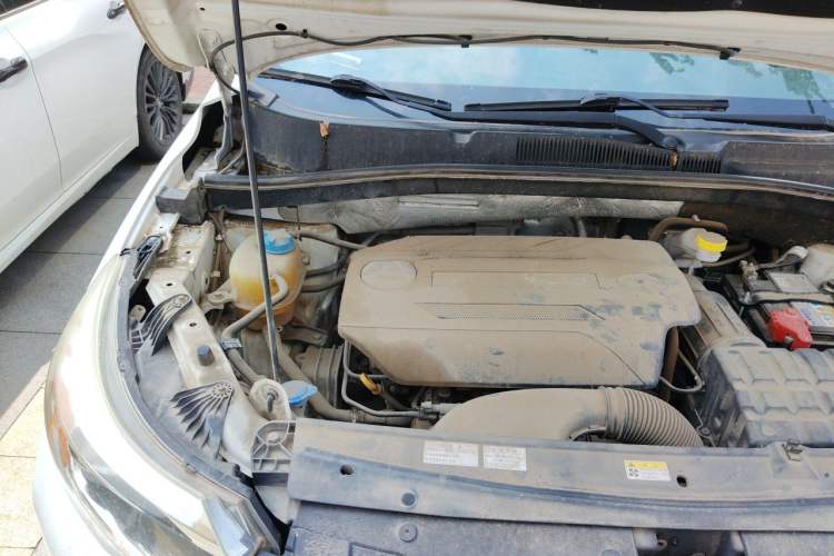 Used GAC Trumpchi GS4 2016 235T Manual Comfort Edition Engine Bay Right