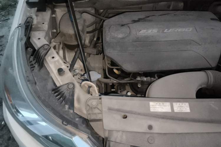 Used GAC Trumpchi GS4 2016 235T Manual Luxury Edition Engine Bay Right