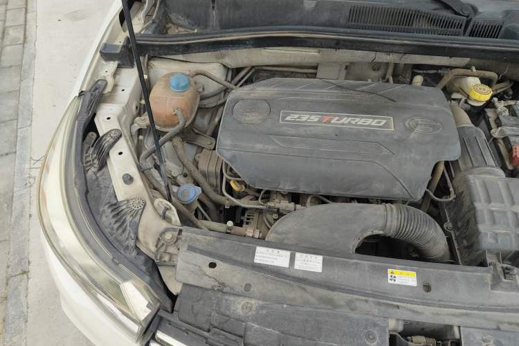 Used GAC Trumpchi GS4 2016 235T Manual Luxury Edition Engine Bay Right