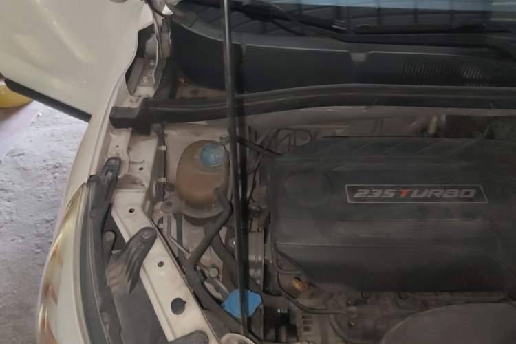 Used GAC Trumpchi GS4 2016 235T G-DCT Elite Edition Engine Bay Right
