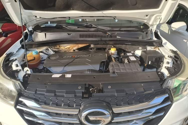 Used GAC Trumpchi GS4 2016 235T G-DCT Luxury Edition Engine Bay