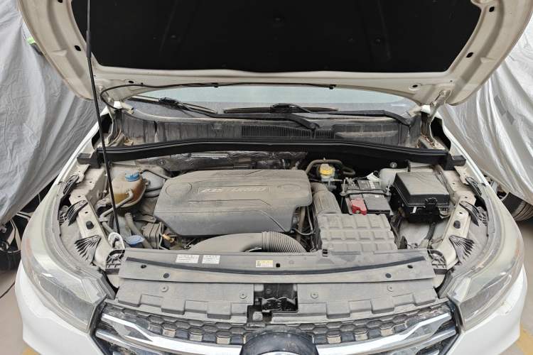 Used GAC Trumpchi GS4 2016 235T G-DCT Luxury Edition Engine Bay