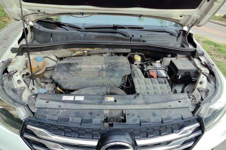 Used GAC Trumpchi GS4 2016 235T Manual Luxury Edition Engine Bay