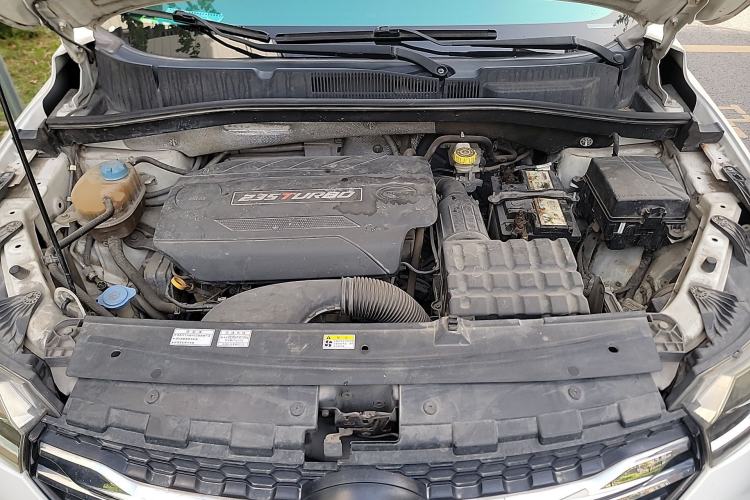 Used GAC Trumpchi GS4 2016 235T Manual Luxury Edition Engine Bay