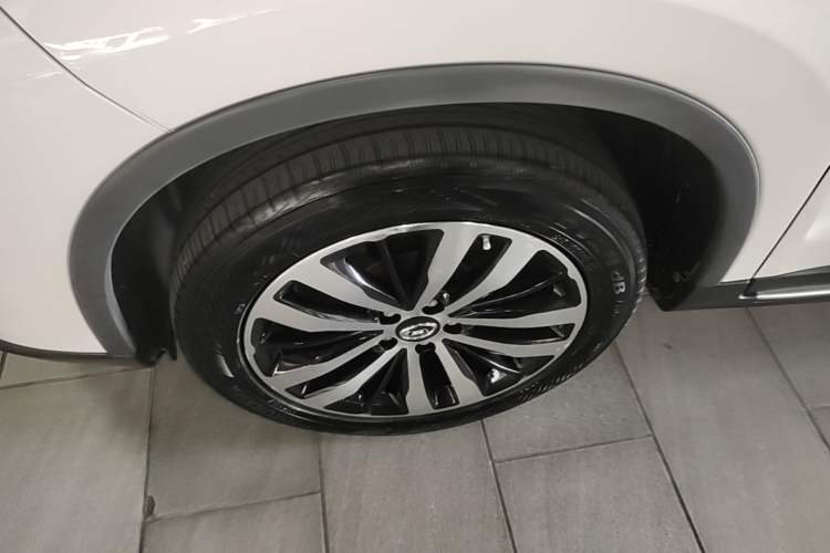 Used GAC Trumpchi GS4 2016 235T G-DCT Luxury Edition Exterior 2