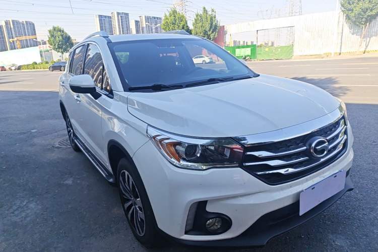 Used GAC Trumpchi GS4 2016 235T G-DCT Luxury Edition Front Right 45 Deg