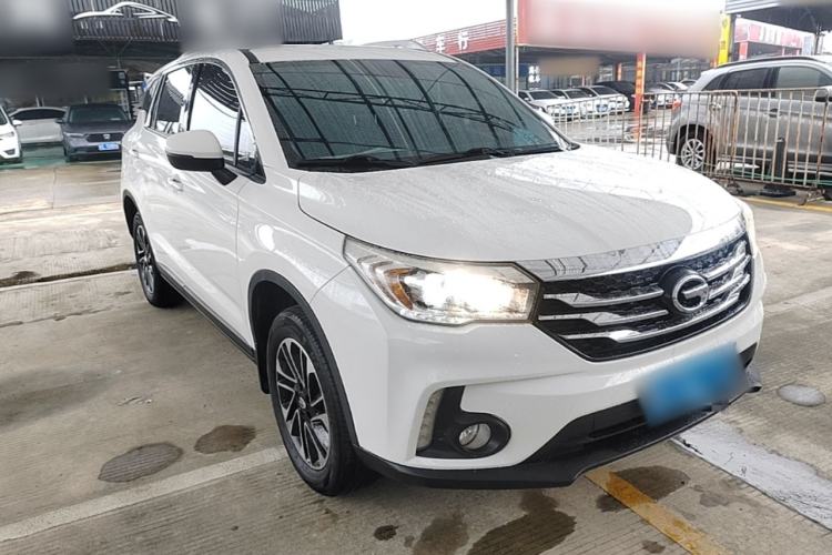 Used GAC Trumpchi GS4 2016 235T G-DCT Elite Edition Front Right 45 Deg