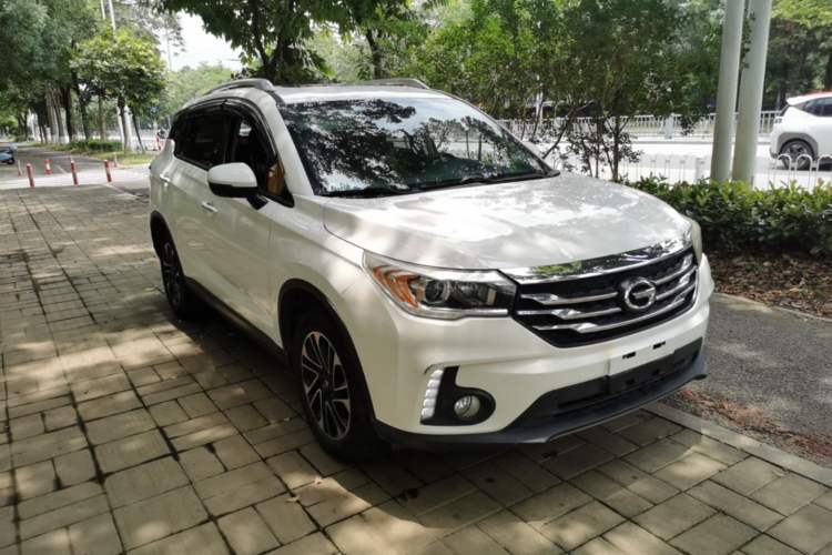 Used GAC Trumpchi GS4 2016 235T G-DCT Elite Edition Front Right 45 Deg