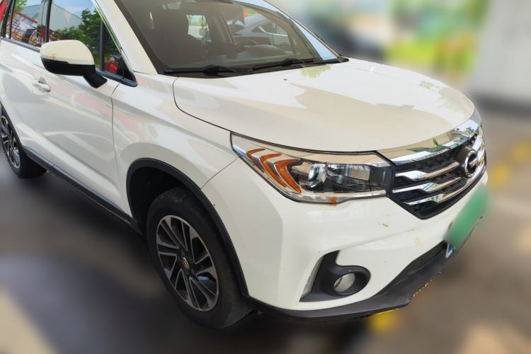 Used GAC Trumpchi GS4 2016 235T G-DCT Elite Edition Front Right 45 Deg