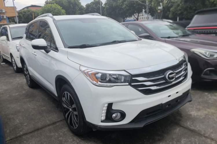Used GAC Trumpchi GS4 2016 235T G-DCT Luxury Edition Front Right 45 Deg