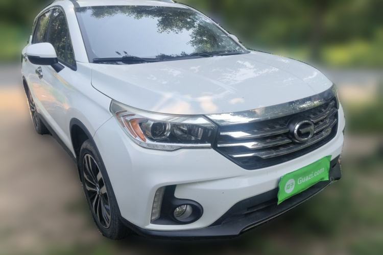 Used GAC Trumpchi GS4 2016 235T Manual Luxury Edition Front Right 45 Deg