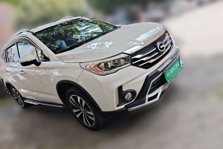 Used GAC Trumpchi GS4 2016 235T Manual Luxury Edition Front Right 45 Deg