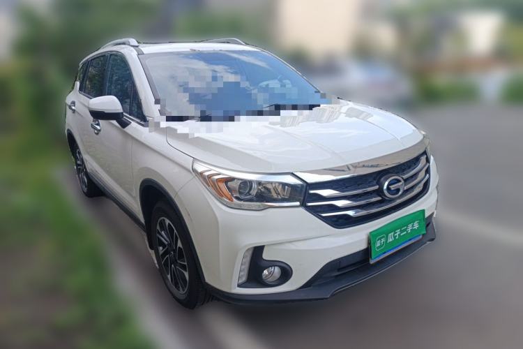Used GAC Trumpchi GS4 2016 235T G-DCT Elite Edition Front Right 45 Deg