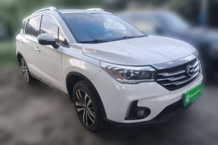Used GAC Trumpchi GS4 2016 235T Manual Luxury Edition Front Right 45 Deg