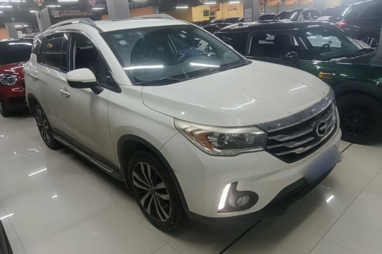 Used GAC Trumpchi GS4 2016 235T Manual Luxury Edition Front Right 45 Deg