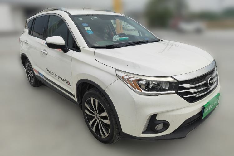 Used GAC Trumpchi GS4 2016 235T Manual Luxury Edition Front Right 45 Deg