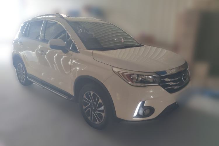 Used GAC Trumpchi GS4 2016 235T G-DCT Elite Edition Front Right 45 Deg