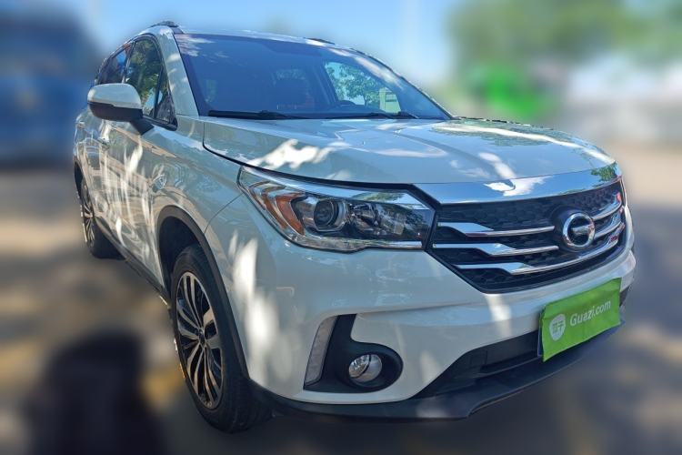 Used GAC Trumpchi GS4 2016 235T Manual Luxury Edition Front Right 45 Deg