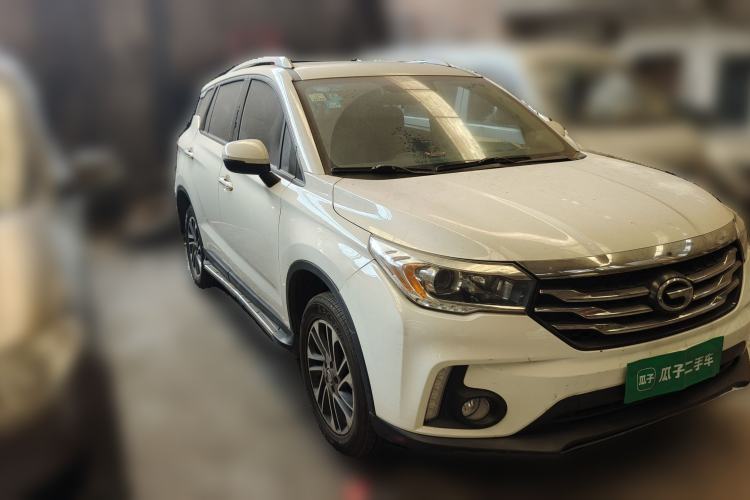 Used GAC Trumpchi GS4 2016 235T G-DCT Elite Edition Front Right 45 Deg